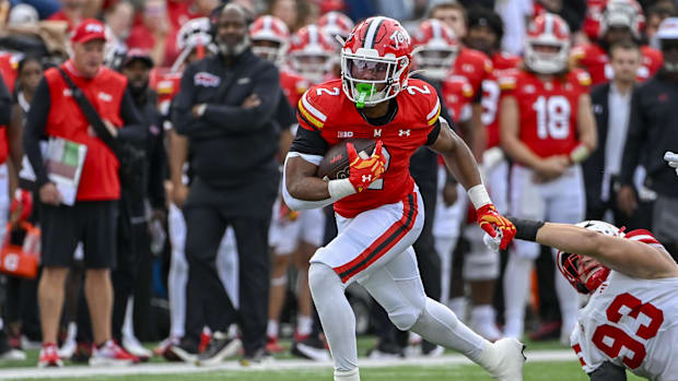 Maryland Terrapins running back Nolan Ray (2) run through Nebraska Cornhuskers defensives lineman Kade Pietrzak (93) 