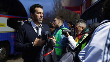 Buffon pede demissão do cargo de chefe da delegação