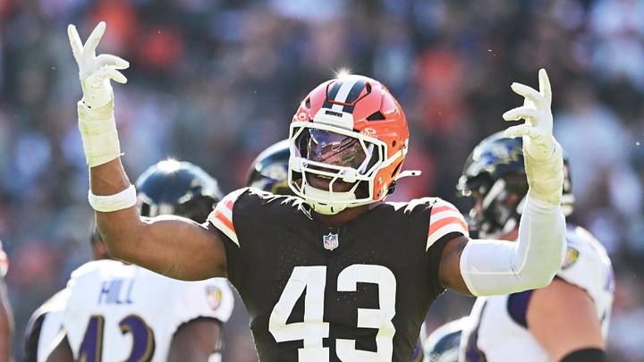 Cleveland Browns linebacker Mohamoud Diabate