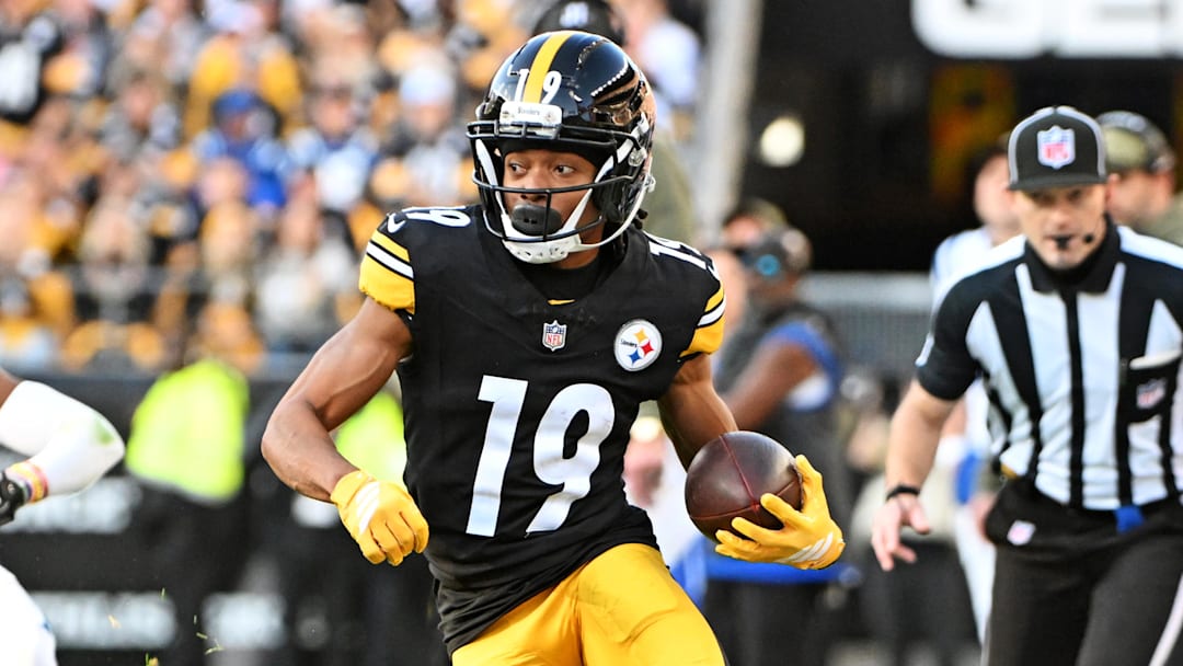 Nov 2, 2025; Pittsburgh, Pennsylvania, USA; Pittsburgh Steelers wide receiver Calvin Austin III (19) catches a pass during the second half against the Indianapolis Colts at Acrisure Stadium. Mandatory Credit: Barry Reeger-Imagn Images