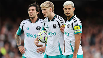 Everton FC v Newcastle United FC - Premier League