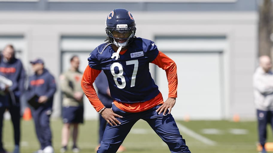 Chicago Bears wide receiver Burden III warms up during the Rookie Minicamp at Halas Hall.  | Kamil Krzaczynski-Imagn Images