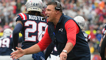 Sep 7, 2025; Foxborough, Massachusetts, USA; New England Patriots head coach Mike Vrabel reacts against the Las Vegas Raiders at Gillette Stadium. Mandatory Credit: Bob DeChiara-Imagn Images