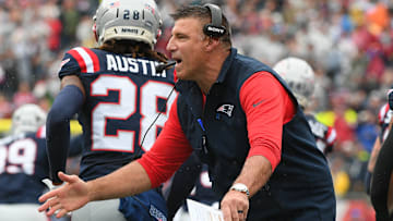 Sep 7, 2025; Foxborough, Massachusetts, USA; New England Patriots head coach Mike Vrabel reacts against the Las Vegas Raiders at Gillette Stadium. Mandatory Credit: Bob DeChiara-Imagn Images