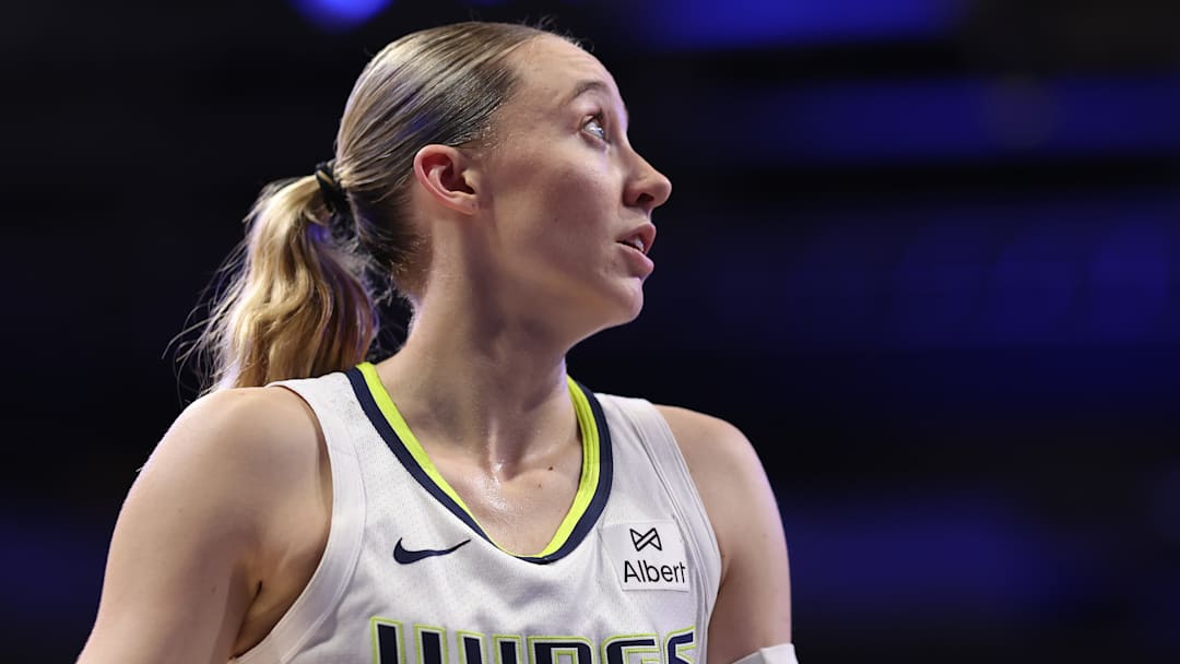 Phoenix Mercury v Dallas Wings
