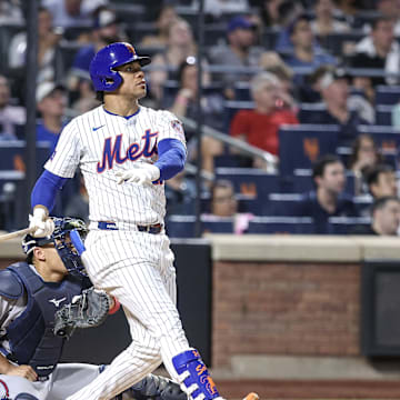 New York Mets right fielder Juan Soto (22) hits a solo home run in the seventh inning against the Atlanta Braves at Citi Field on June 25. 
