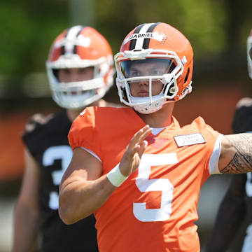 May 10, 2025; Berea, OH, USA; Cleveland Browns quarterback Dillon Gabriel (5) throws a pass during rookie minicamp at CrossCountry Mortgage Campus. Mandatory Credit: Ken Blaze-Imagn Images