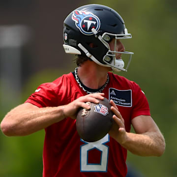Tennessee Titans quarterback Will Levis throws a pass during minicamp at Nissan Stadium. Mandatory Credit: Steve Roberts-Imagn Images