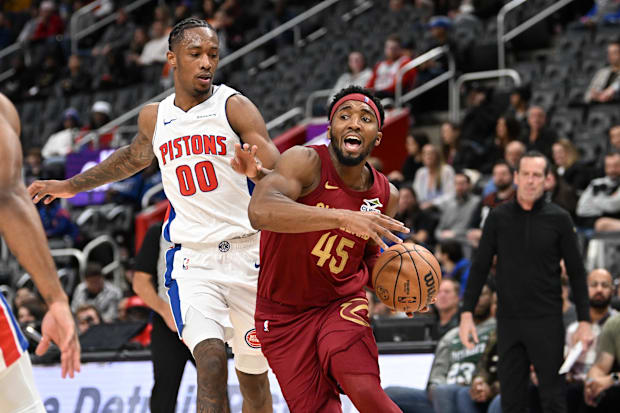 Mitchell is a volume-scoring wing and benefits from spacing.