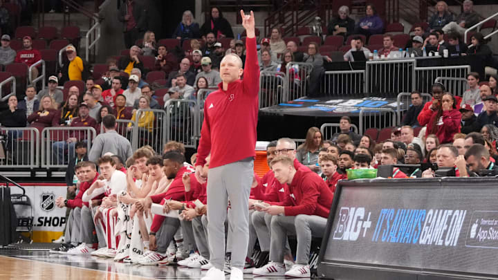 Mar 11, 2026; Chicago, IL, USA; Indiana Hoosiers head coach Darian Devries gestures too his team against the Northwestern Wildcats during the first half at United Center. Mandatory Credit: David Banks-Imagn Images