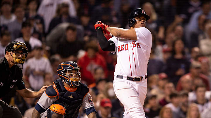 Rafael Devers suma 8 jonrones en los playoffs de la MLB