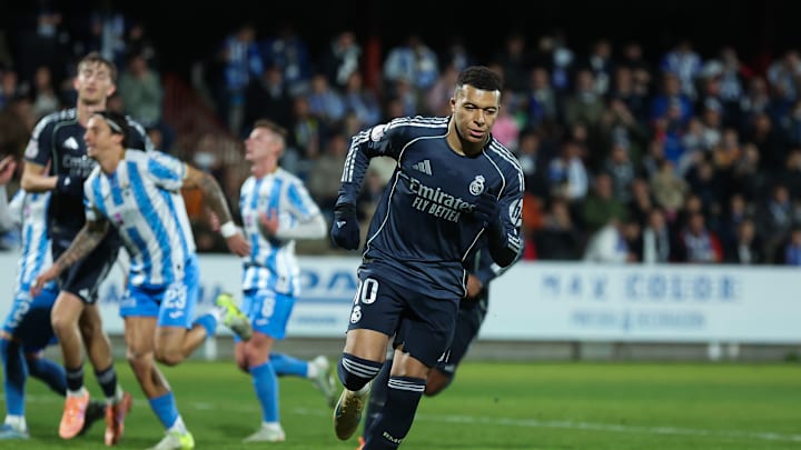 Kylian Mbappé a inscrit son 28ème but de la saison ce soir. Kylian Mbappé a inscrit son 28ème but de la saison ce soir.