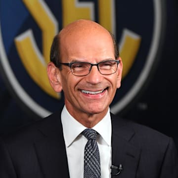 Oct 18, 2017; Nashville, TN, USA; Television and radio personality Paul Finebaum does a live report from SEC Media Day at the Omni Hotel. Mandatory Credit: Christopher Hanewinckel-Imagn Images