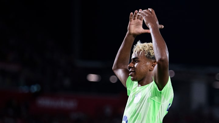 Lamine Yamal et le FC Barcelone vont prochainement connaître leurs adversaires lors de la phase de ligue de Ligue des Champions Lamine Yamal et le FC Barcelone vont prochainement connaître leurs adversaires lors de la phase de ligue de Ligue des Champions