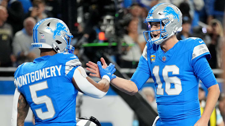 Green Bay Packers v Detroit Lions