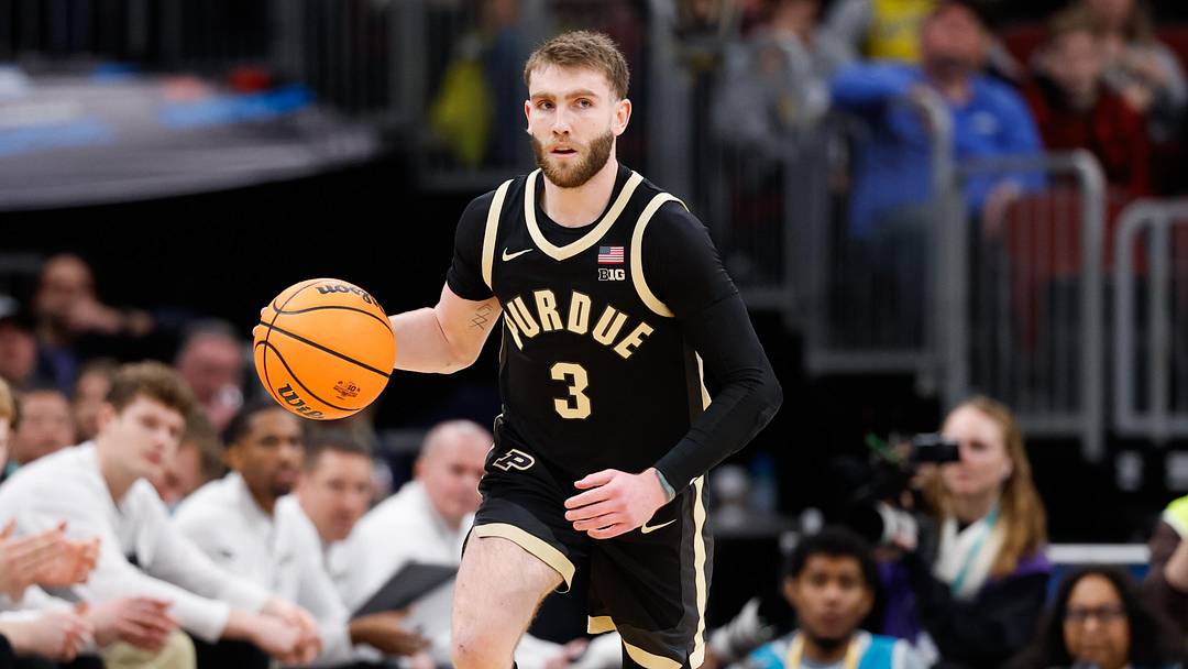 Mar 15, 2026; Chicago, IL, USA; Purdue Boilermakers guard Braden Smith (3) dribbles and looks to pass during the first half against the Michigan Wolverines during the men's Big Ten Conference Tournament Championship at United Center. Mandatory Credit: Kamil Krzaczynski-Imagn Images