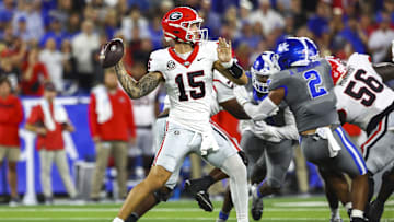 Georgia Bulldogs quarterback Carson Beck (15)