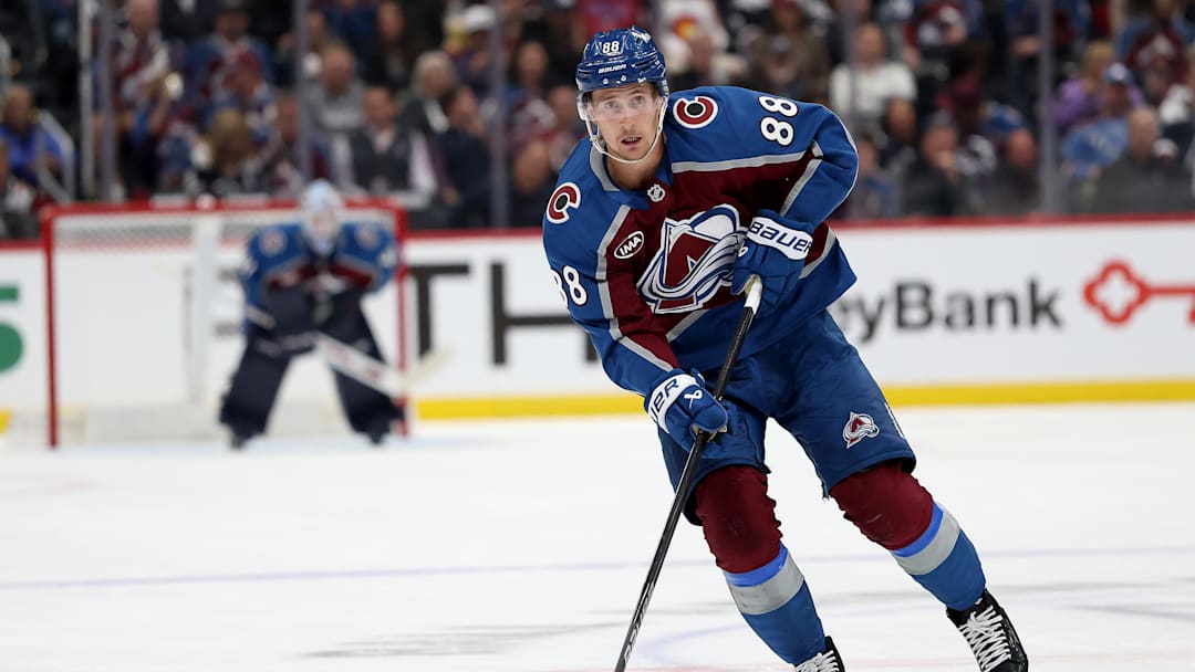 Utah Mammoth v Colorado Avalanche