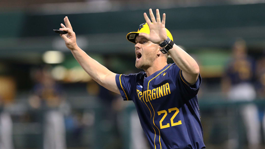 NCAA BASEBALL: JUN 01 Division I Regional - Kentucky vs West Virginia