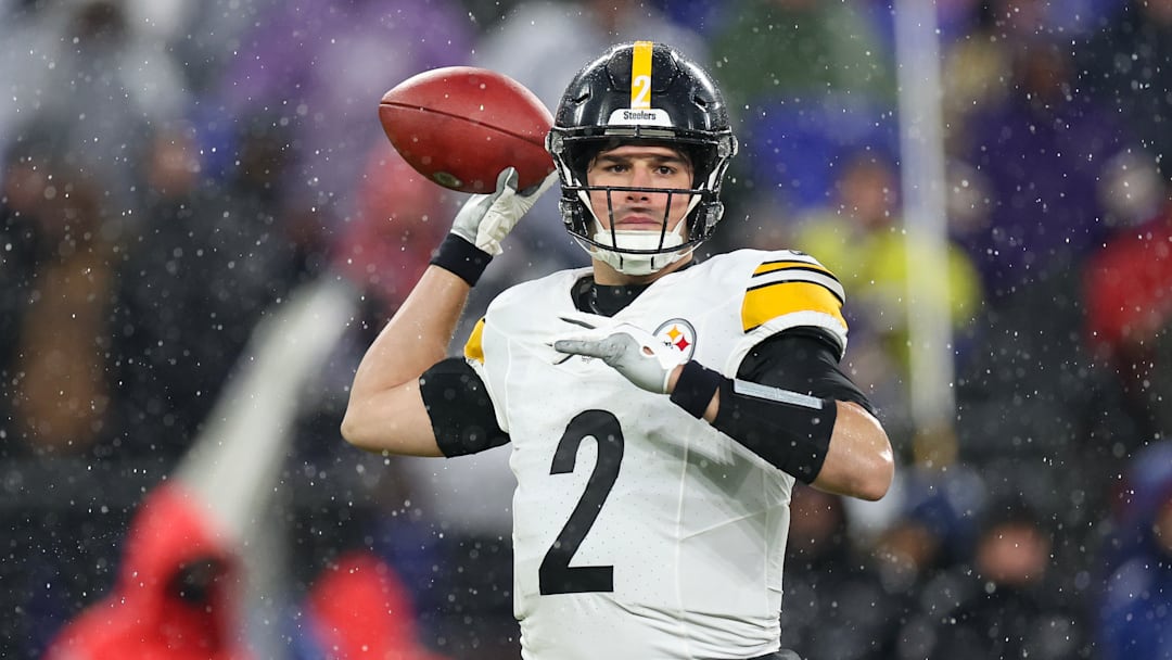 Pittsburgh Steelers v Baltimore Ravens