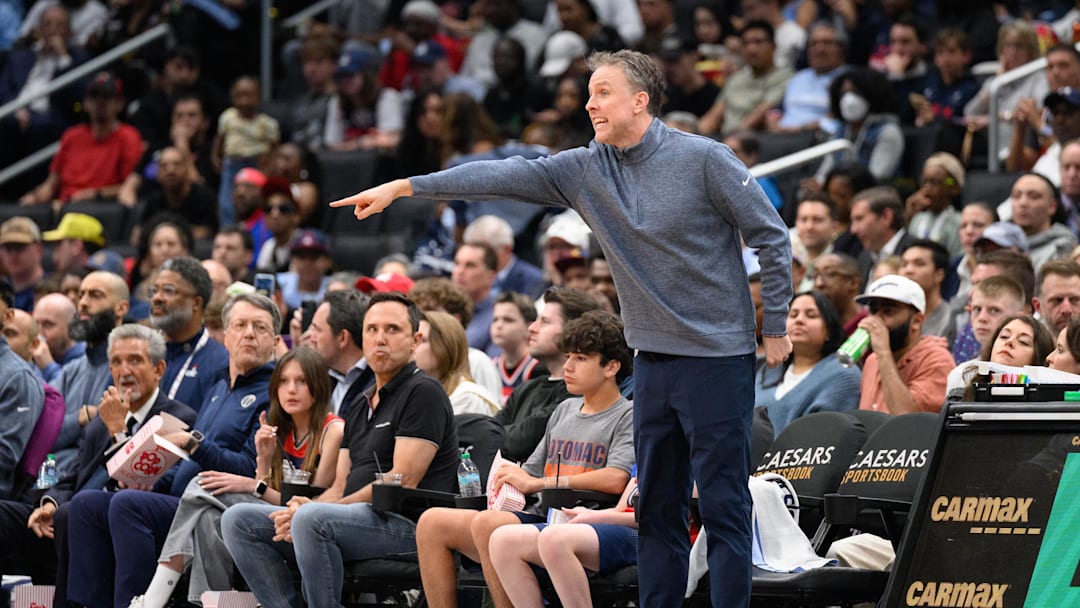 Mar 31, 2025; Washington, District of Columbia, USA; Washington Wizards head coach Brian Keefe calls a play during the second quarter against the Miami Heat at Capital One Arena. Mandatory Credit: Reggie Hildred-Imagn Images