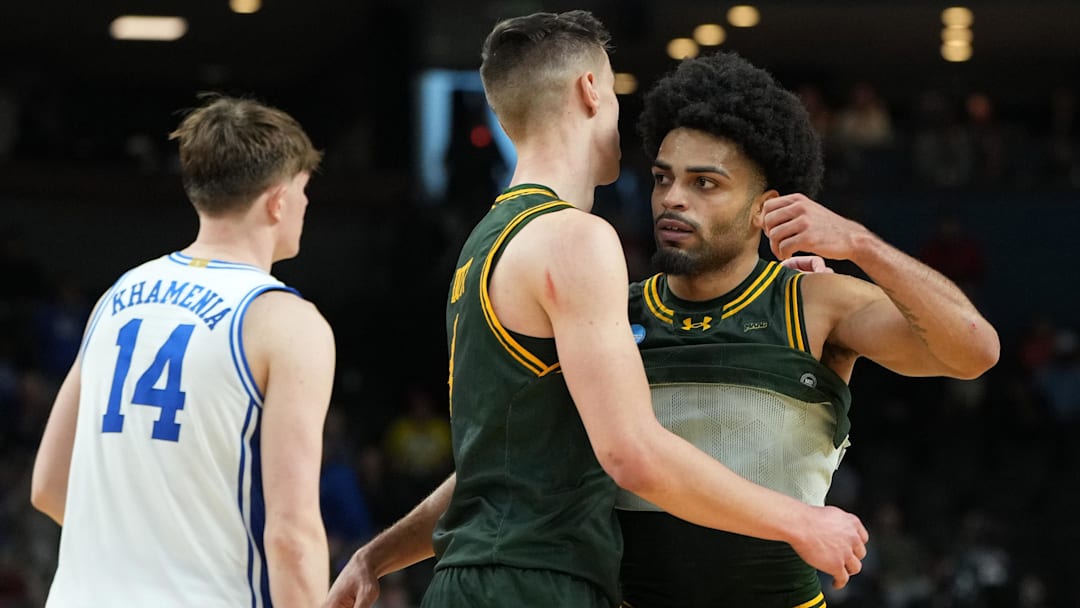 There is rampant speculation that some Siena players and recruits will likely follow Gerry McNamara to Syracuse basketball.