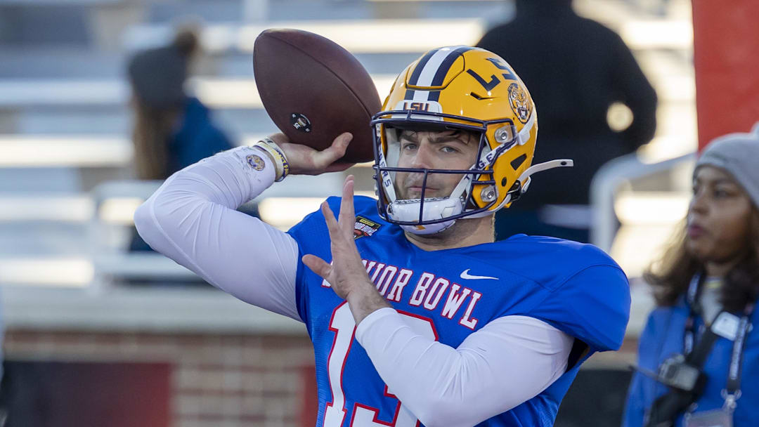 American Team quarterback Garrett Nussmeier 