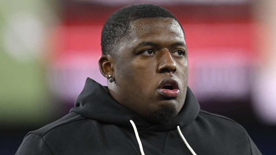 Baltimore Ravens defensive tackle Aeneas Peebles