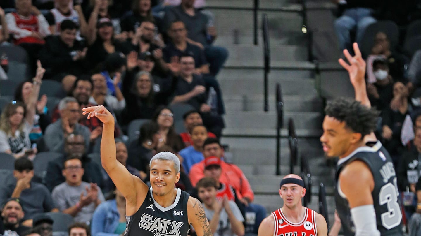 Spurs Coach Popovich's latest quote kills two birds with one stone