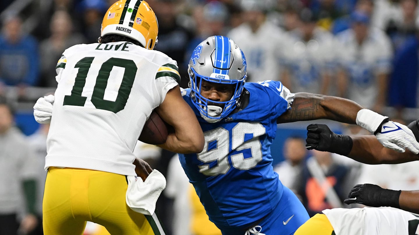 Wasit mengacaukan Packers pada hit kotor Za'Darius Smith di Jordan Love