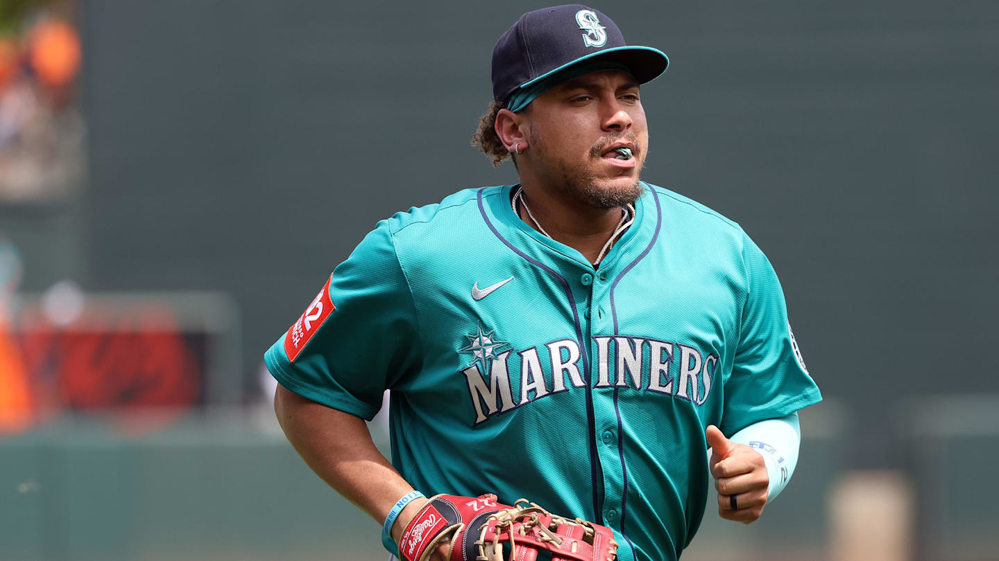 Seattle Mariners Lead AL West Amid Josh Naylor Trade Impact