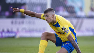 Luka Vuskovic in action vs Cercle Brugge