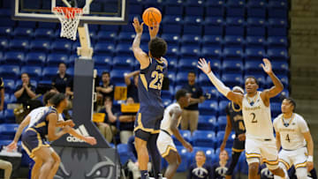 Mount St. Mary's v Quinnipiac