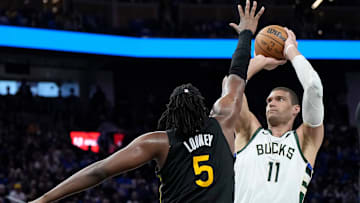 Milwaukee Bucks v Golden State Warriors