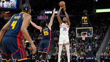 Phoenix Suns v Golden State Warriors