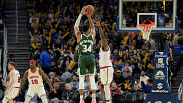 Milwaukee Bucks v Golden State Warriors
