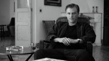 Ripley. Johnny Flynn as Dickie Greenleaf in Episode 102 of RIPLEY. Cr. Courtesy of Netflix © 2024