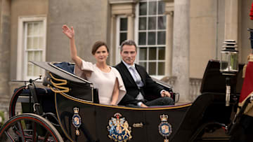 The Diplomat. (L to R) Keri Russell as Kate Wyler, Rufus Sewell as Hal Wyler in episode 101 of The Diplomat. Cr. Alex Bailey/Netflix © 2023
