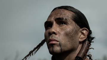 AMERICAN PRIMEVAL. Derek Hinkey as Red Feather in Episode 104 of American Primeval. Cr. Matt Kennedy/NETFLIX © 2023
