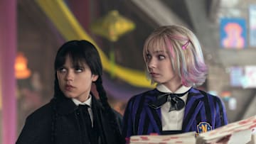 Wednesday. (L to R) Jenna Ortega as Wednesday Addams, Emma Myers as Enid Sinclair in episode 201 of Wednesday. Cr. Jonathan Hession/Netflix © 2025