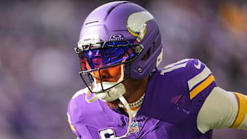 Minnesota Vikings wide receiver Justin Jefferson (18) practices before the game at U.S. Bank Stadium. 