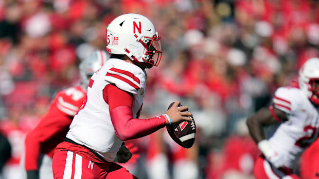 Nebraska Cornhuskers quarterback Dylan Raiola (15) runs with the ball against Ohio State Buckeyes during the second quarter o
