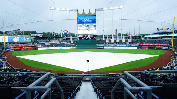 Detroit Tigers v Kansas City Royals