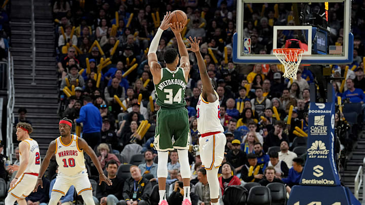 Milwaukee Bucks v Golden State Warriors