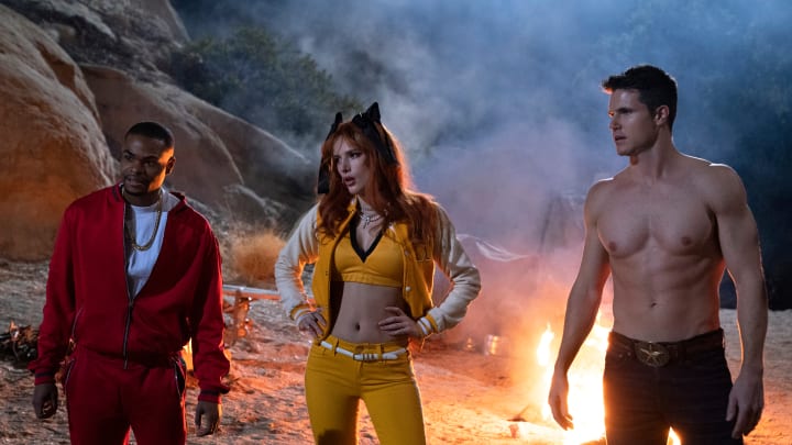 ANDREW BACHELOR, BELLA THORNE, and ROBBIE AMELL in THE BABYSITTER: KILLER QUEEN. Cr. TYLER GOLDEN/NETFLIX © 2020