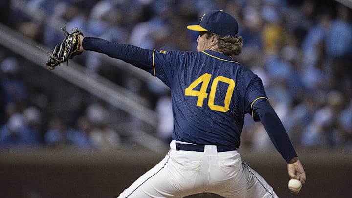 Jun 8, 2024; Chapel Hill, NC, USA; West Virginia Mountaineers Carson Estridge (40) pitches against the North Carolina Tar Heels in the sixth inning of the DI Baseball Super Regional at Boshamer Stadium. Mandatory Credit: Jeffrey Camarati-Imagn Images

