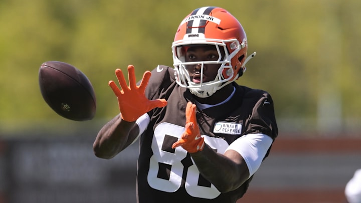 May 9, 2025; Berea, OH, USA; Cleveland Browns tight end Harold Fannin Jr. (88) catches a pass during rookie minicamp at CrossCountry Mortgage Campus. Mandatory Credit: Ken Blaze-Imagn Images