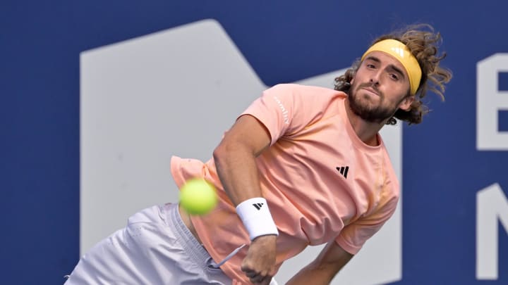 Stefanos Tsitsipas has parted ways with his father.