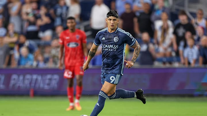 Alan Pulido podría regresar a Chivas Alan Pulido podría regresar a Chivas
