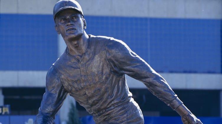 Roberto Clemente Statue